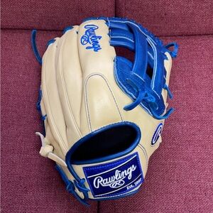 Rawlings Cream and Blue Baseball Glove
